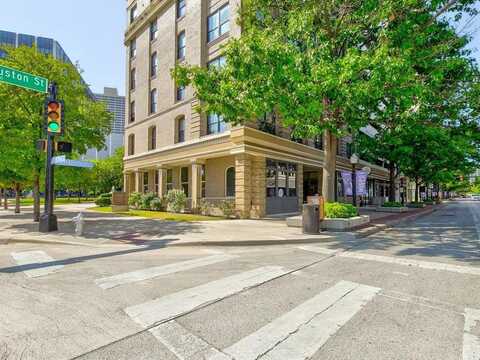 910 Houston Street, Fort Worth, TX 76102