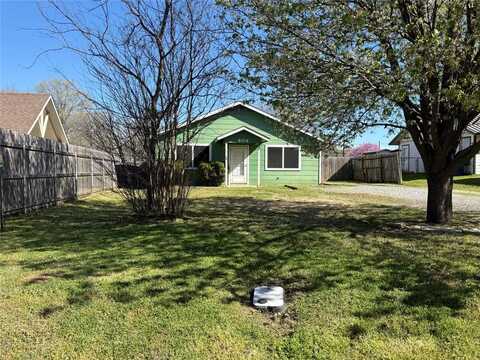 404 E Main Street, Pottsboro, TX 75076