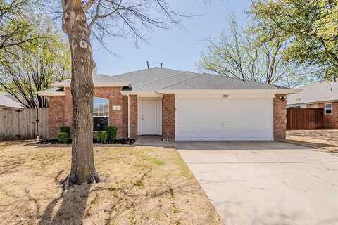 737 Cardinal Drive, Saginaw, TX 76131