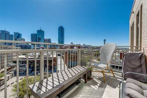2323 N Houston Street, Dallas, TX 75219