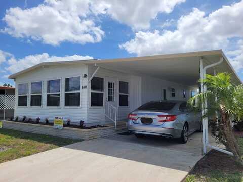 196 Spanish Lakes Dr., Nokomis, FL 34275