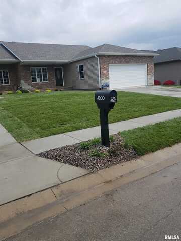 4602 Castle Pines Drive, Springfield, IL 62711