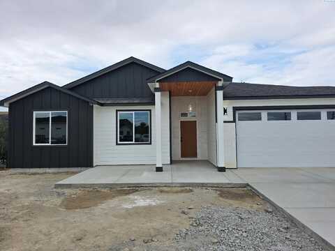 1040 S Florida Pl, Kennewick, WA 99338