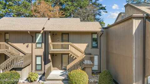10 Pine Tree Road, Pinehurst, NC 28374