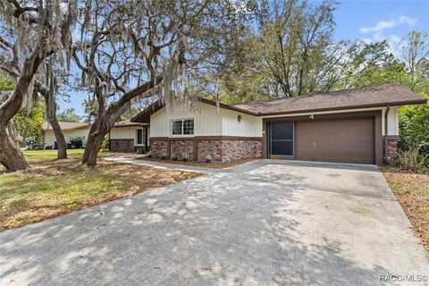 4 Holly Court, Homosassa, FL 34446