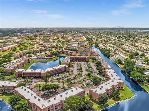 9660 Sunrise Lakes Blvd, Sunrise, FL 33322