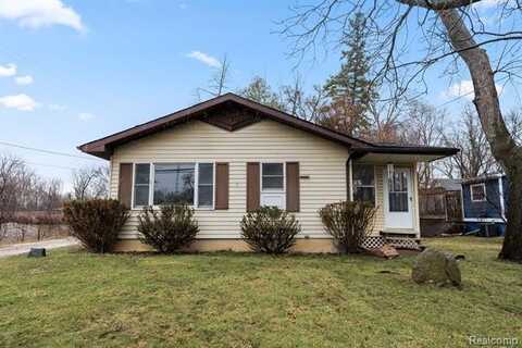 580 W MIDDLE Street, Chelsea, MI 48118