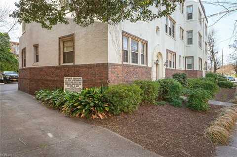 911 Spotswood Avenue, Norfolk, VA 23517