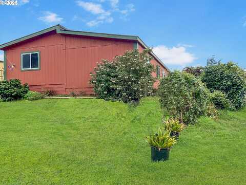 16391 HIGHWAY 101, Brookings, OR 97415