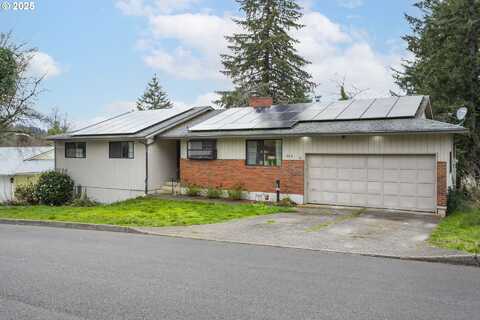 203 SE GINSENG DR, Estacada, OR 97023