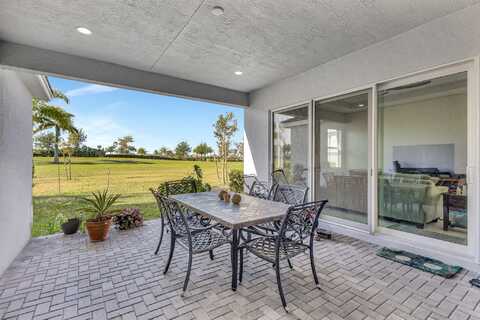 15012 Goldfinch Circle, Lake Wales, FL 33470