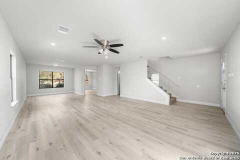 4739 Irish Oak, San Antonio, TX 78247