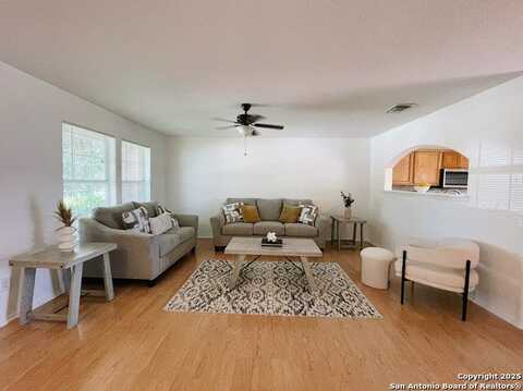 6163 Lake Victoria, San Antonio, TX 78222