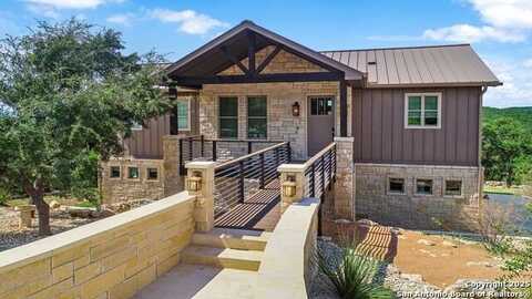 1521 Parton, Canyon Lake, TX 78133
