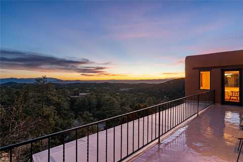39 Overlook Road, Santa Fe, NM 87505