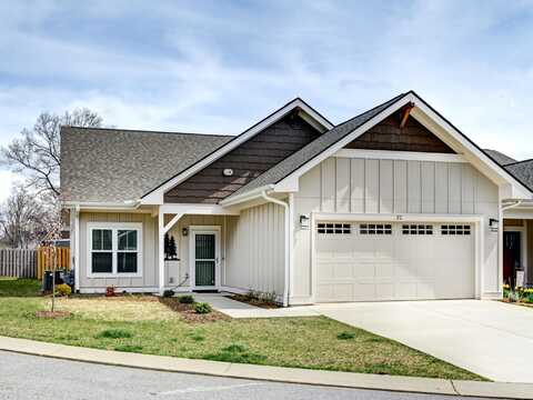32 Cozy Cottage Way, Arden, NC 28704