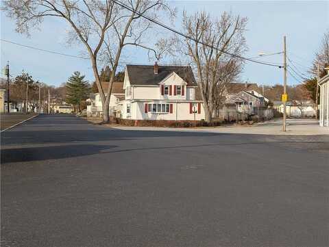 2 Fairmount Avenue, Johnston, RI 02919