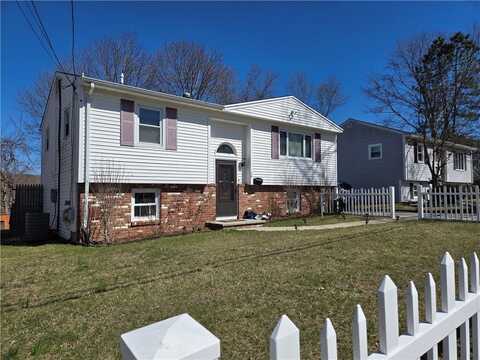 29 Pleasant View Avenue, Johnston, RI 02919