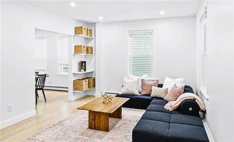 31 Harrison Avenue, Newport, RI 02840