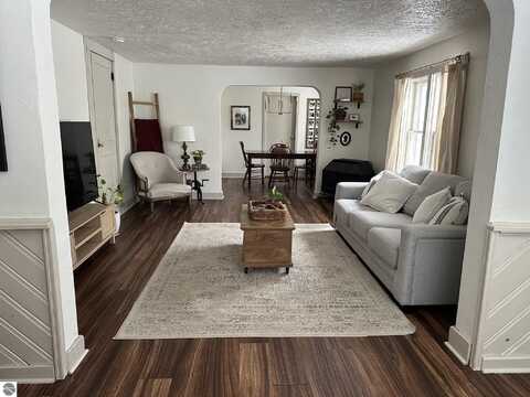 208 Lincoln Street, Kalkaska, MI 49646
