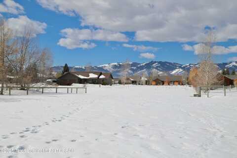 8091 TROUT Bend, Victor, ID 83455