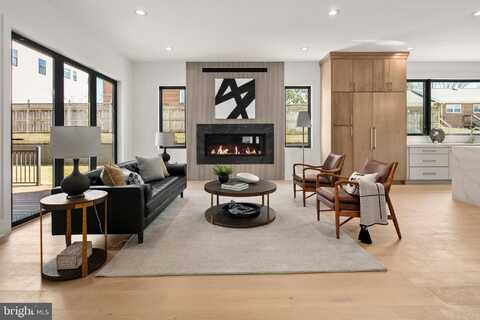 2708 N KENSINGTON STREET, ARLINGTON, VA 22207