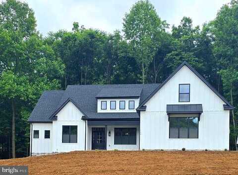 PISCATAWAY LANE, HEDGESVILLE, WV 25427