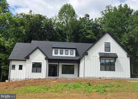 PISCATAWAY LANE, HEDGESVILLE, WV 25427
