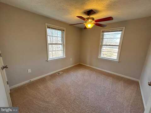 1843 S LAKESHORE DRIVE, LOUISA, VA 23093
