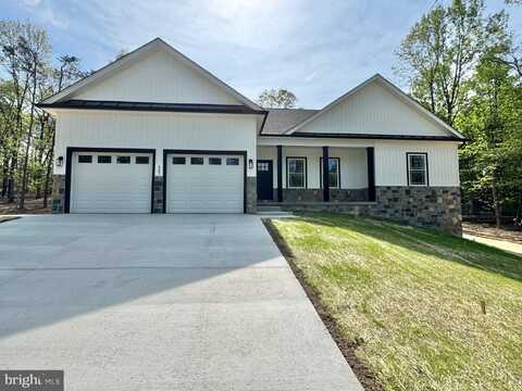 33 BUTTERNUT LANE, BERKELEY SPRINGS, WV 25411