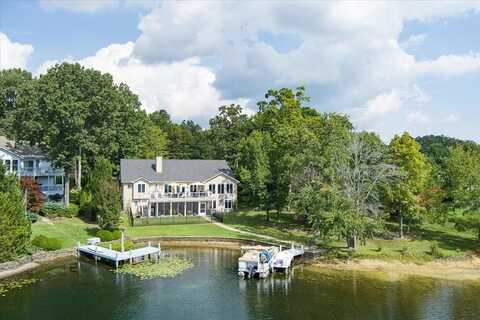 20 Victoria Way, CROSSVILLE, TN 38558
