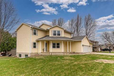 928 Lakeview Drive, Cedar Falls, IA 50613