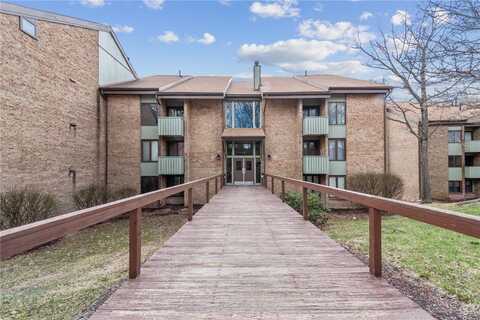 1c4 Mountain Villas Dr, Seven Springs, PA 15622