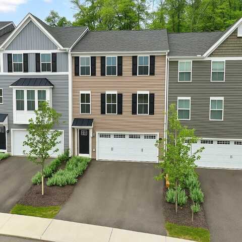 484 Greenwood Dr, Strabane, PA 15317