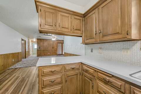 2426 15TH Avenue, Canyon, TX 79015