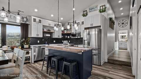 450 E 10th Street, Rifle, CO 81650