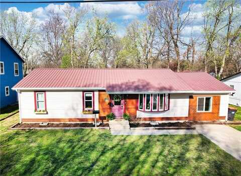 504 Zachary ST, Springdale, AR 72762