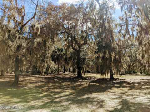 25 Woodland Ridge Circle, Beaufort, SC 29907