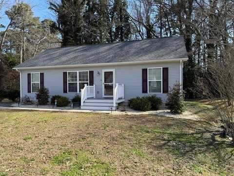 223 Roseneath Avenue, Kilmarnock, VA 22482