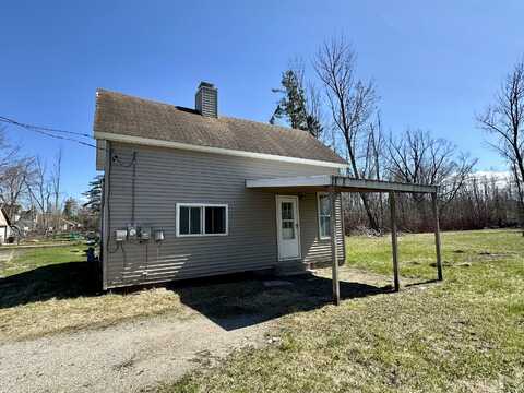 1117 MACKINAW AVENUE, CHEBOYGAN, MI 49721