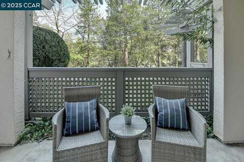 1860 Tice Creek Dr, Walnut Creek, CA 94595