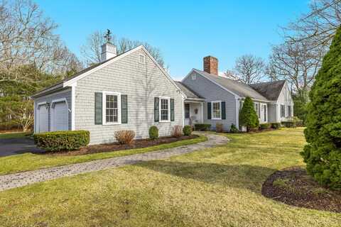 140 Bakers Pond Road, East Dennis, MA 02641
