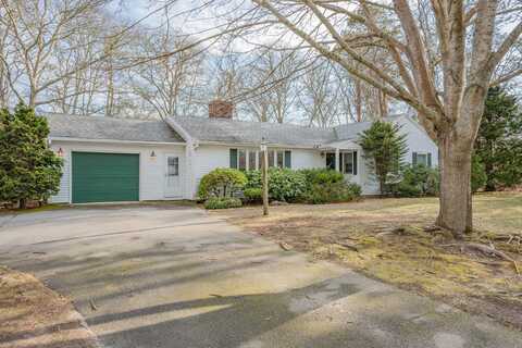 31 Arbor Way, Hyannis, MA 02601