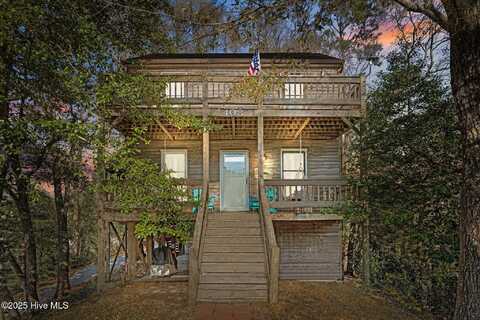 408 Lee Avenue, Emerald Isle, NC 28594