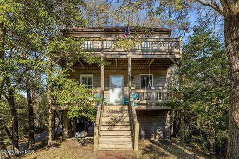 408 Lee Avenue, Emerald Isle, NC 28594