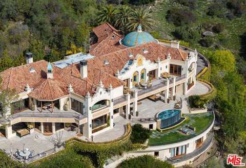 10066 Cielo Dr, Beverly Hills, CA 90210