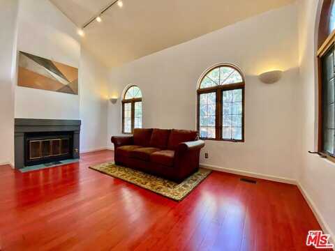 8570 Wonderland Ave, Los Angeles, CA 90046