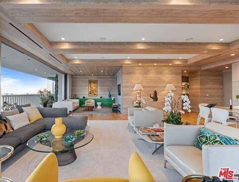 9255 Doheny Rd, West Hollywood, CA 90069