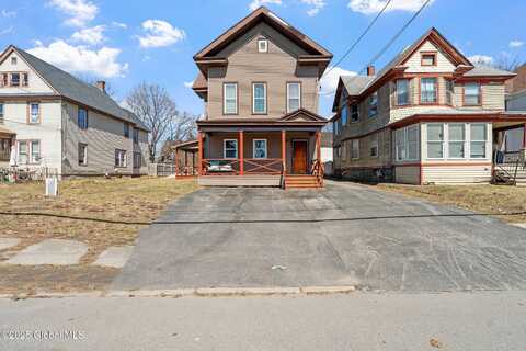 33 Third Avenue, Gloversville, NY 12078