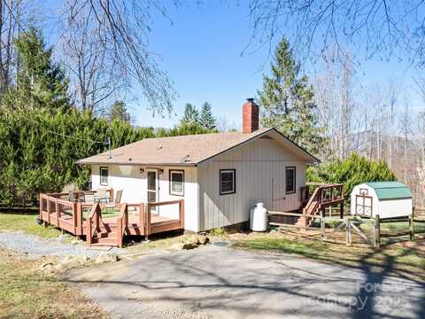 256 Apple Tree Court, Waynesville, NC 28786